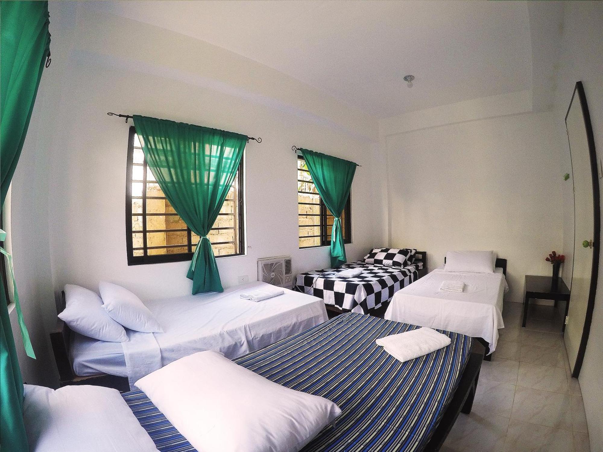 Full Moon Hostel Корон Экстерьер фото