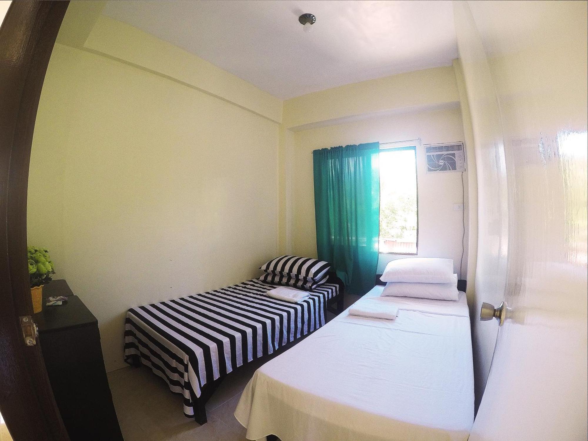 Full Moon Hostel Корон Экстерьер фото